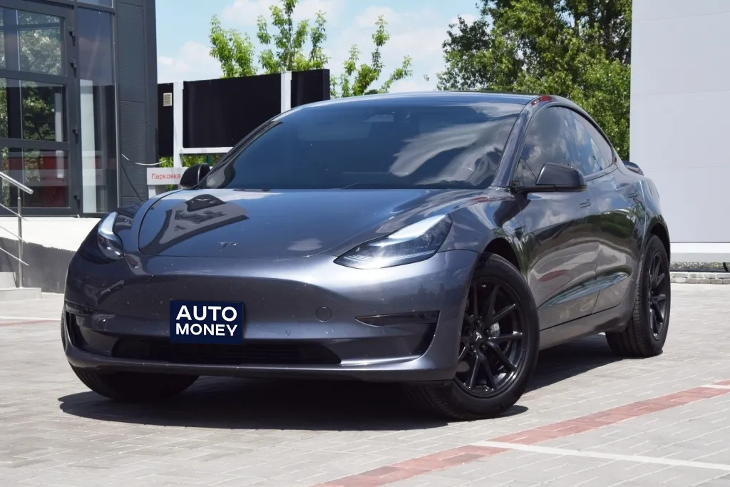 Tesla Model 3 2018 Купити авто в кредит