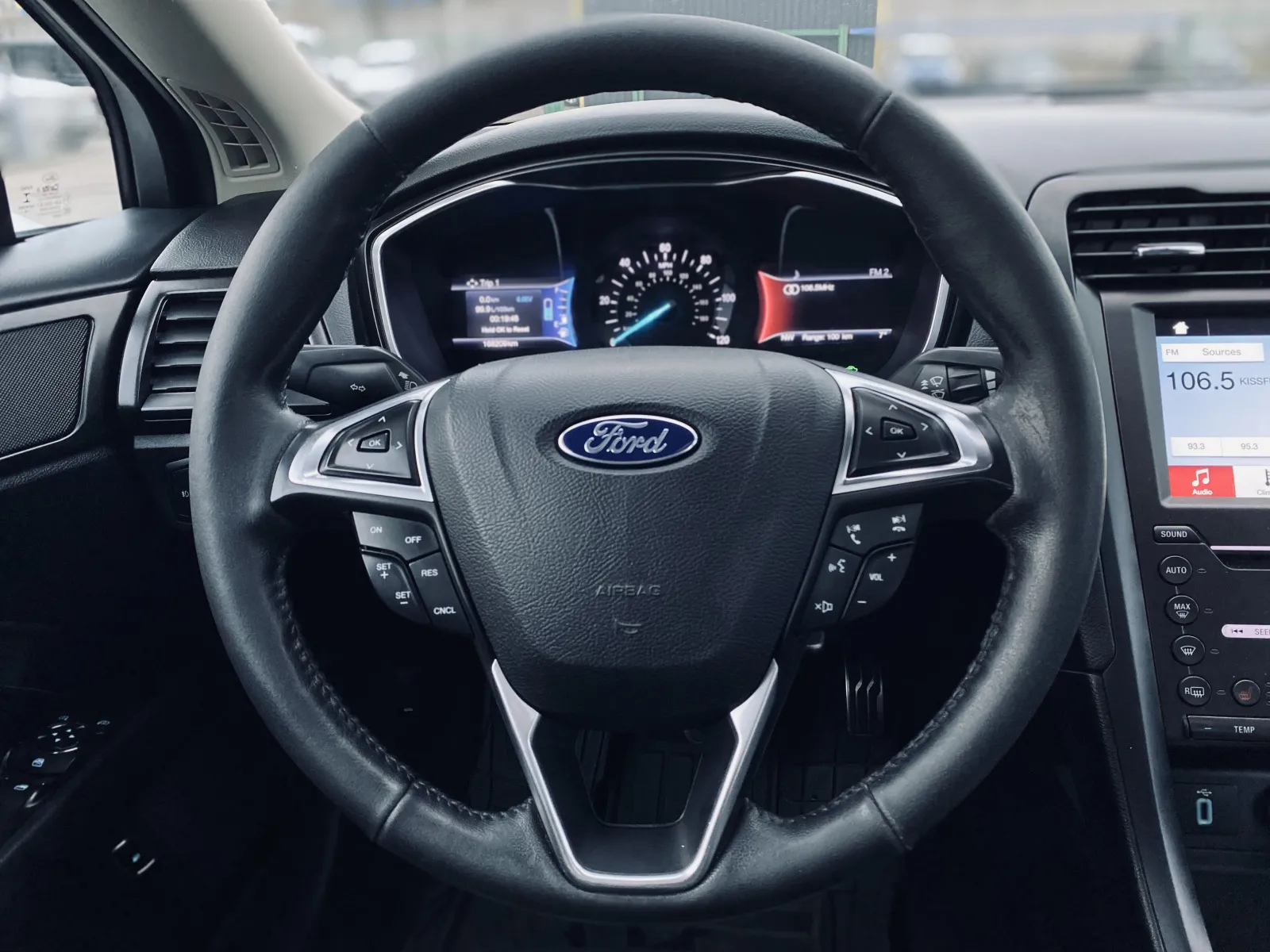 Ford Fusion 2017 гібрид купити авто в лізинг Автомані