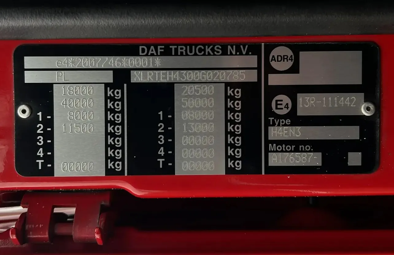 DAF XF 2014 купити фуру в лізинг тягач
