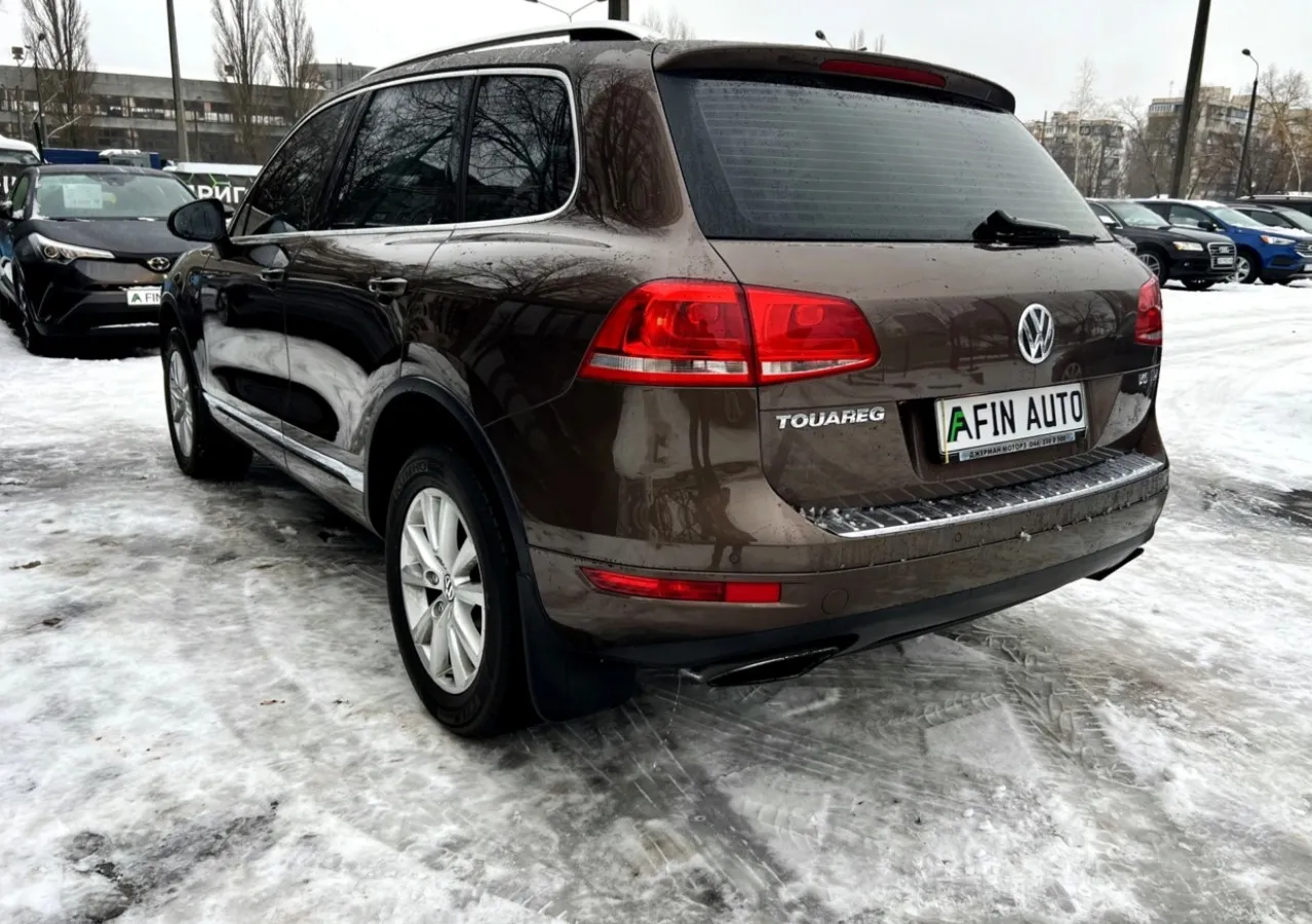 Volkswagen Touareg 2013 Купити авто в лізинг Україна