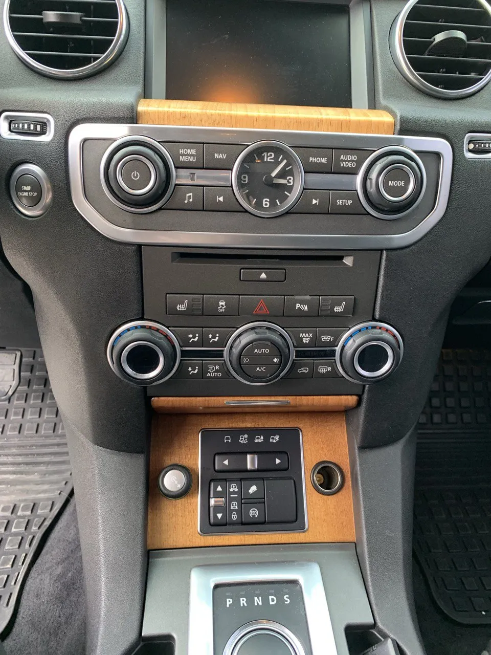 Land Rover Discovery IV 2014 купити авто в лізинг