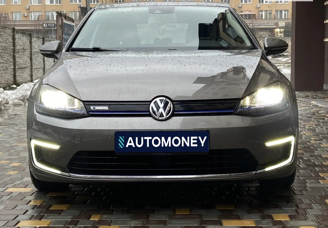 Volkswagen e-Golf 2015 купити авто в лізинг