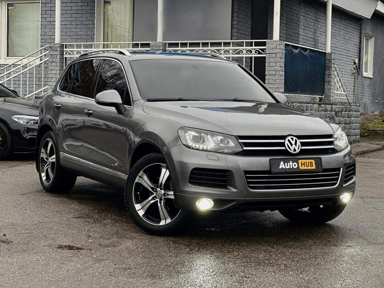 VOLKSWAGEN TOUAREG 3.0 TDI 2011 купити авто в лізинг