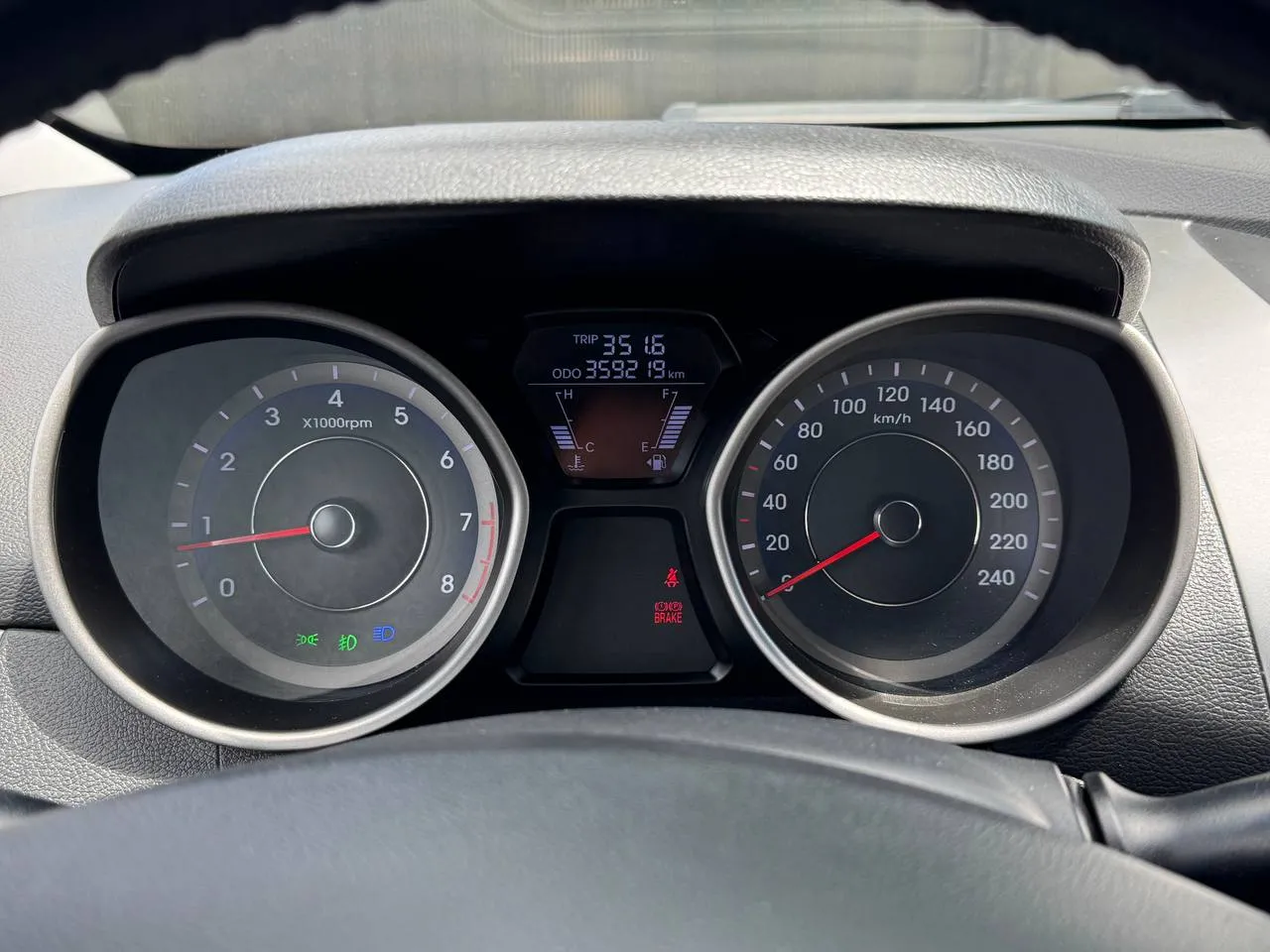 Купити Хендай Елантра газ бензин 1.8 2013