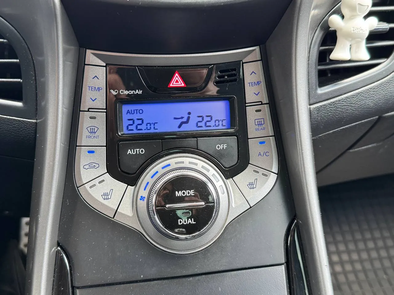 Купити Хендай Елантра газ бензин 1.8 2013