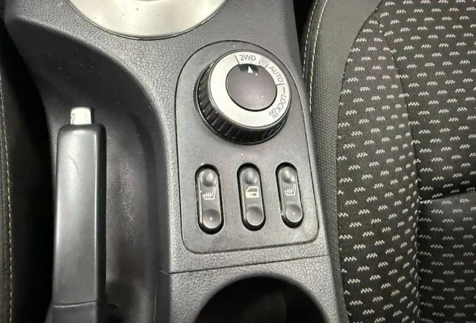 Купити Ніссан Кашкай 2.0 бензин 2009