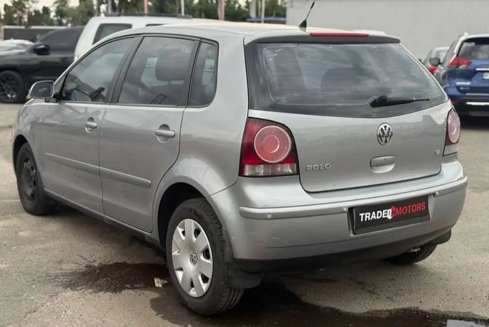 Купити Фольксваген Поло хетчбек 1.4 бензин