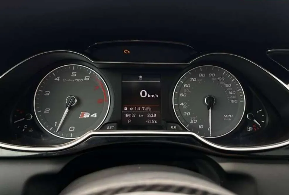 Купити Ауді С4 бензин Київ