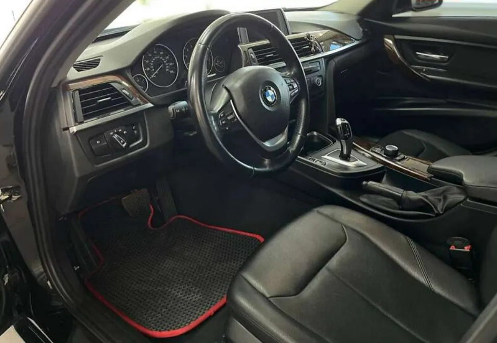 Купити БМВ 3 серії бензин