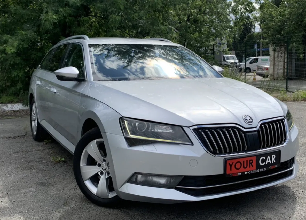 Купити авто Шкода Суперб дизель універсал