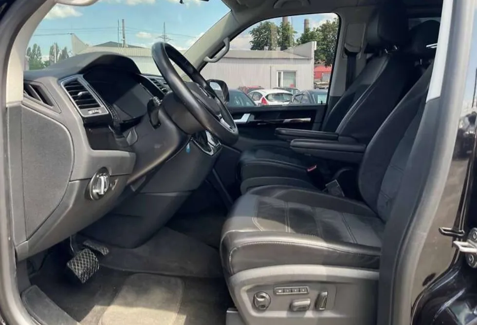 Купити мінівен Фольксваген Мультіван дизель