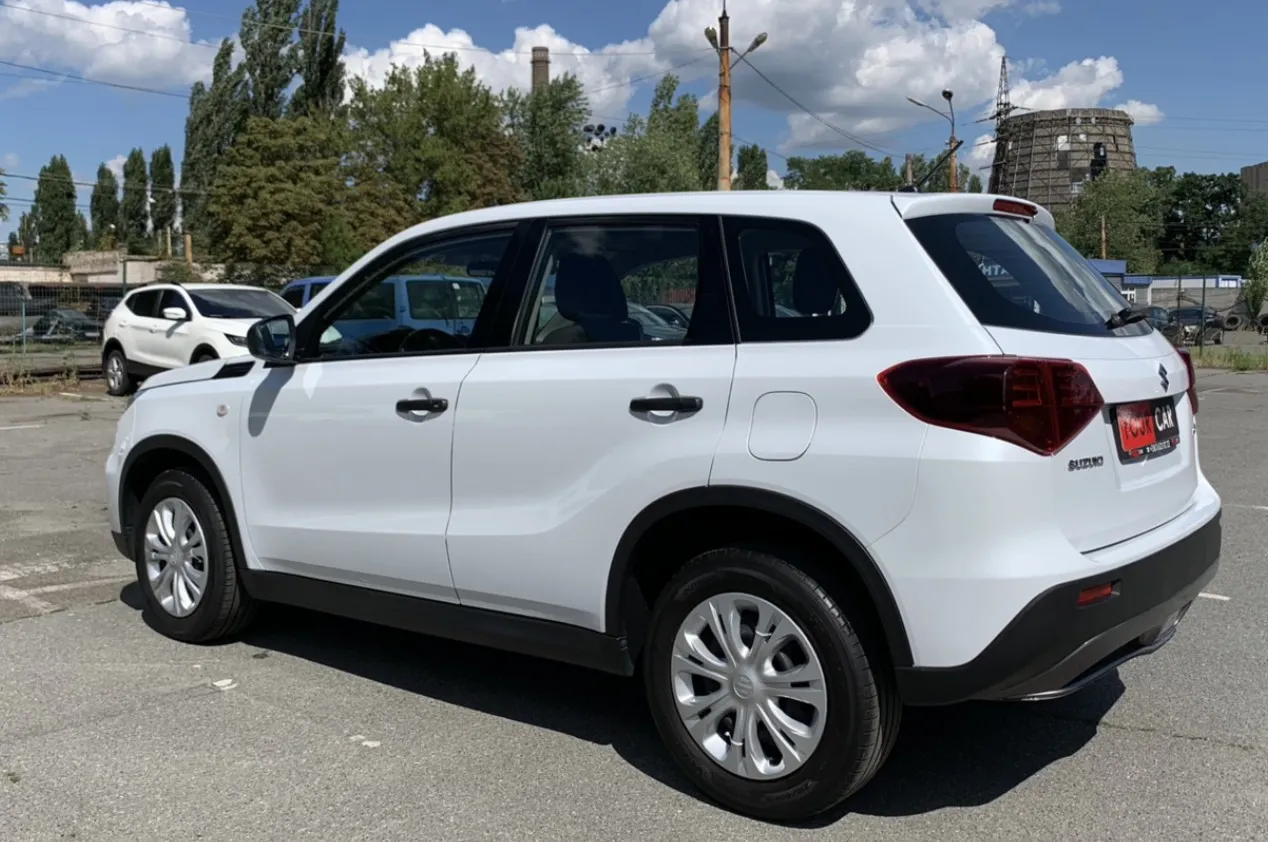 Купити авто Сузукі Вітара бензин Київ