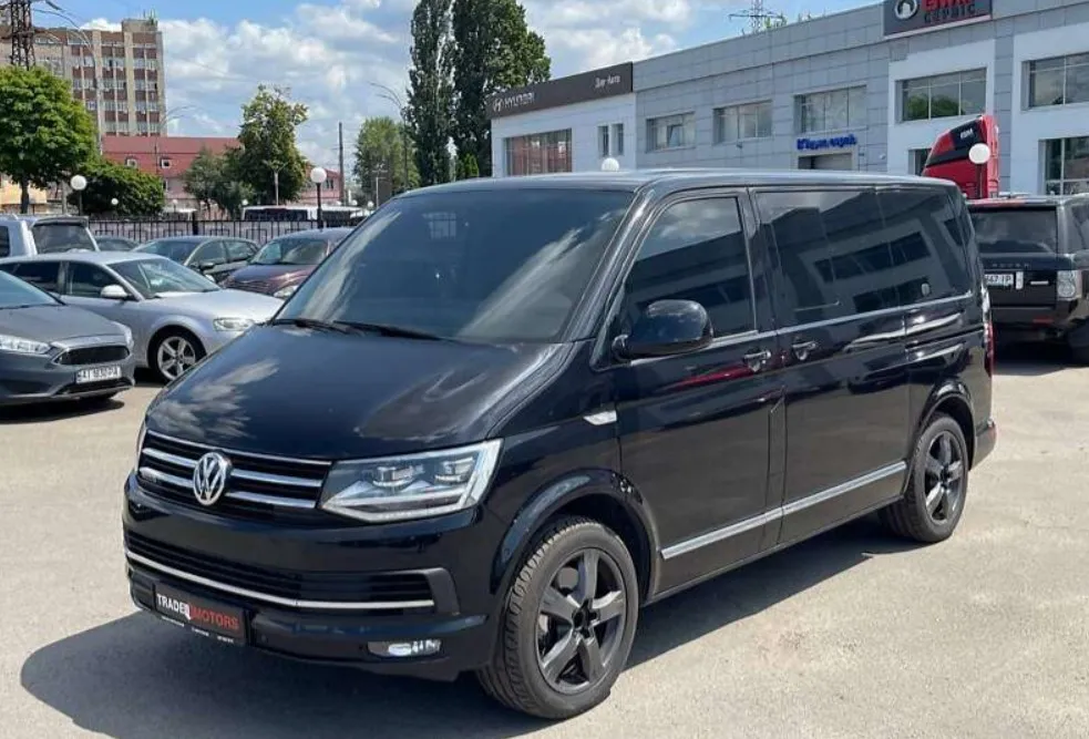Купити мінівен Фольксваген Мультіван дизель