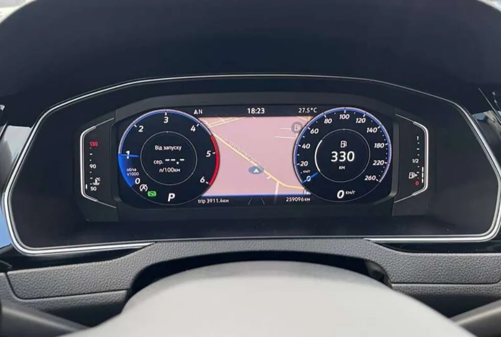 Купити Фольксваген Пассат дизельний універсал 2020