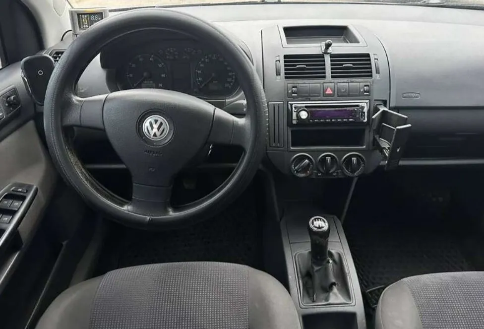 Купити Фольксваген Поло хетчбек 1.4 бензин