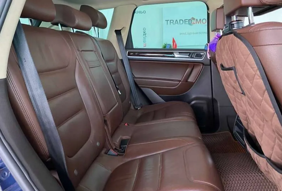 Купити авто Фольксваген Таурег бензин