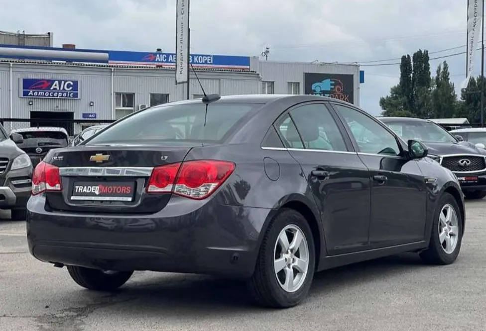 Купити Шевроле Круз 1.4 газ бензин 2015