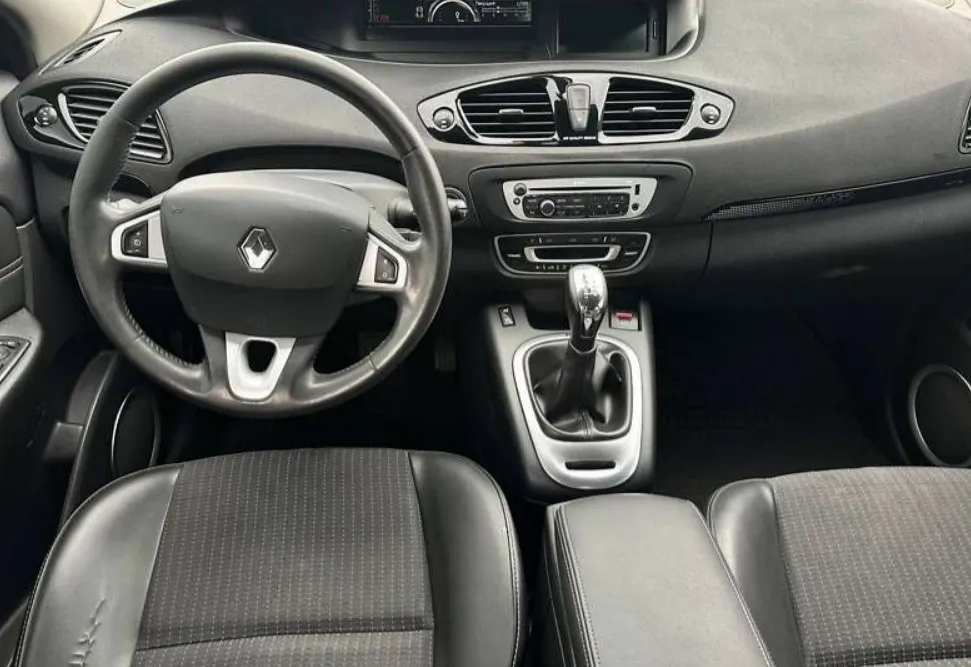 Купити Рено Сценік мінівен дизель в лізинг