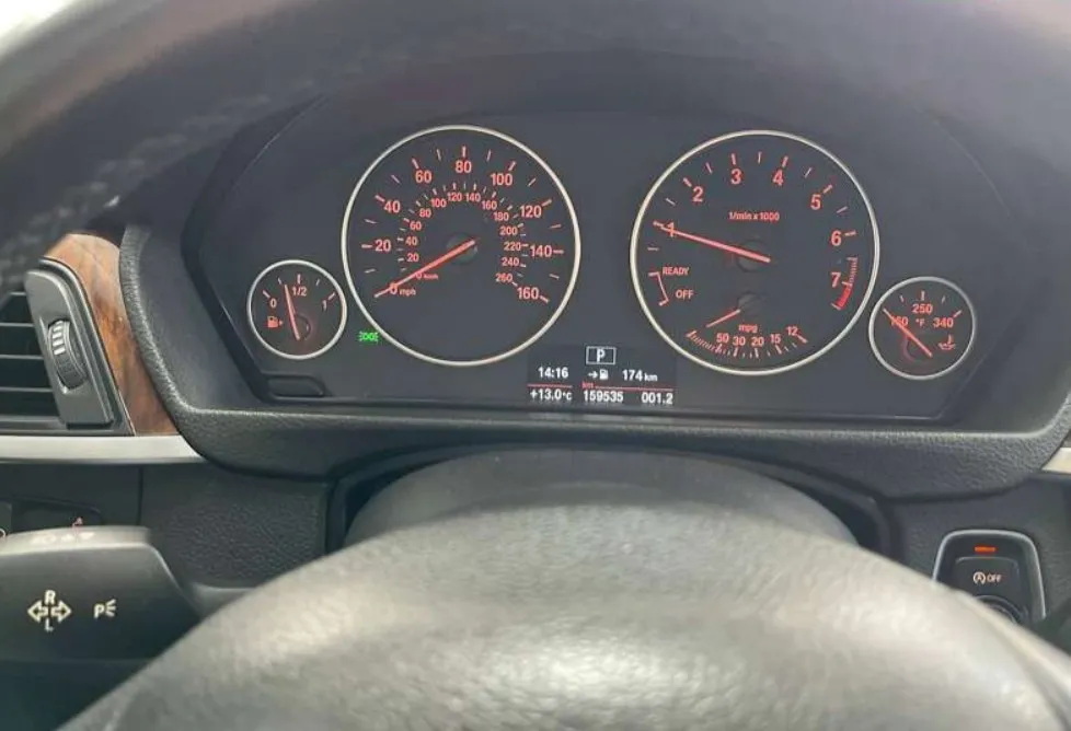 Купити БМВ 3 серії бензин