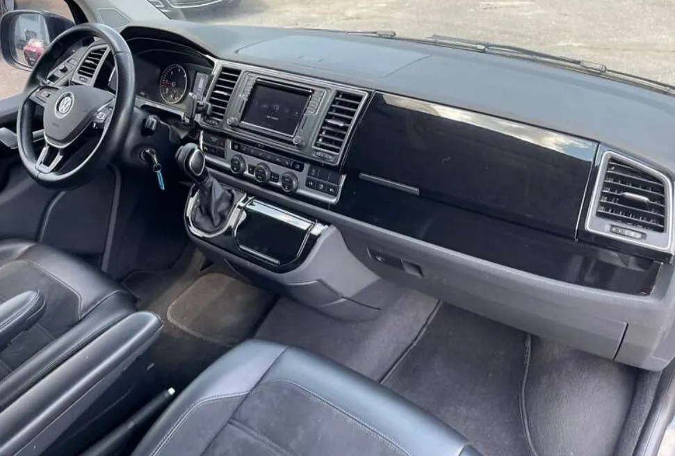 Купити мінівен Фольксваген Мультіван дизель