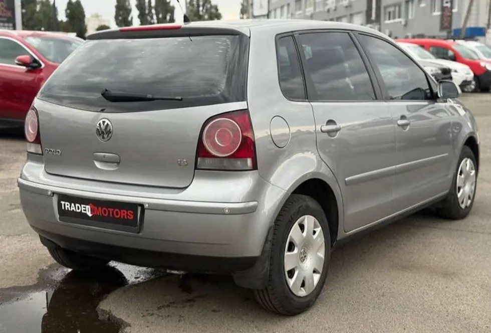 Купити Фольксваген Поло хетчбек 1.4 бензин