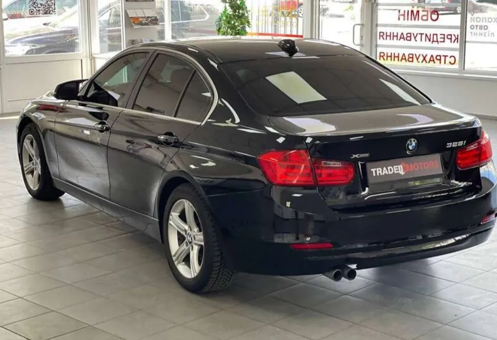 Купити БМВ 3 серії бензин