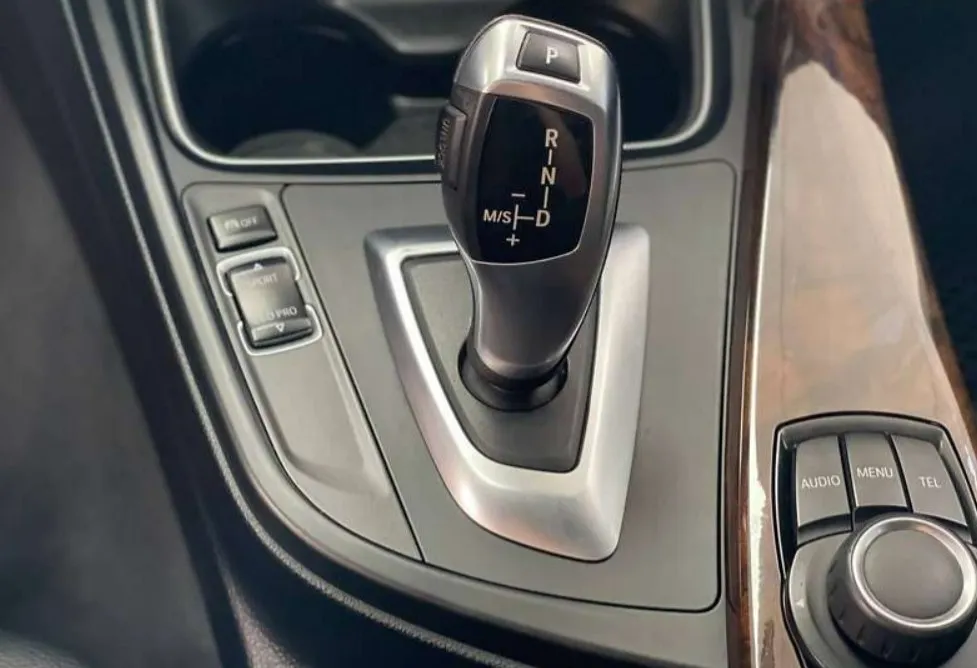 Купити БМВ 3 серії бензин