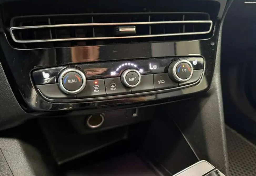 Купити авто Опель Мокка бензин