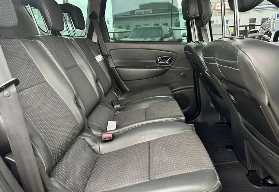 Купити Рено Сценік мінівен дизель в лізинг