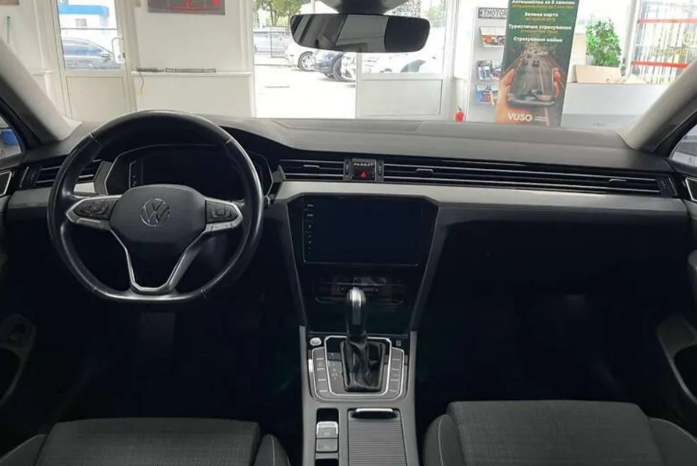 Купити Фольксваген Пассат дизельний універсал 2020