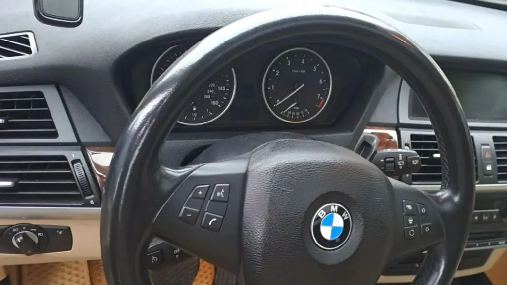 купити авто в лізинг БМВ х5