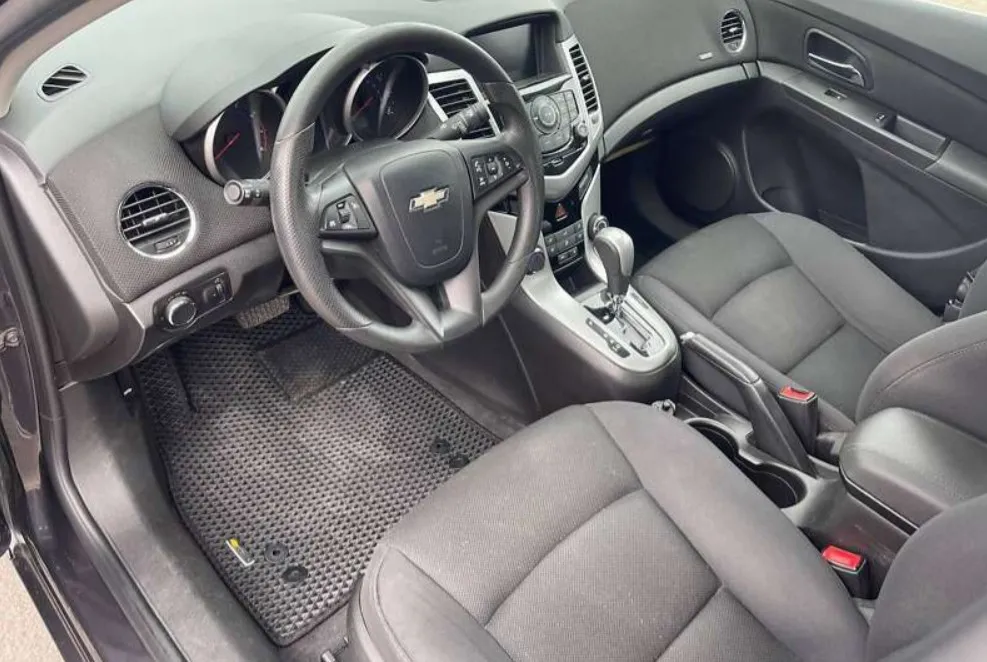 Купити Шевроле Круз 1.4 газ бензин 2015