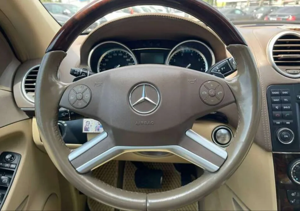 Купити Мерседе Бенц ГЛЕ 5.5 бензин 7 містний