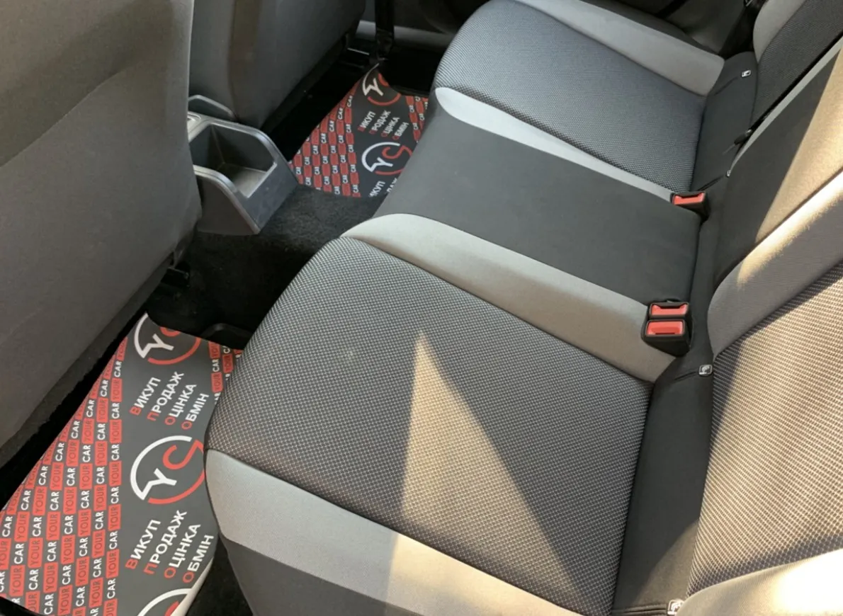 Купити Сеат Ібіца хетчбек бензин