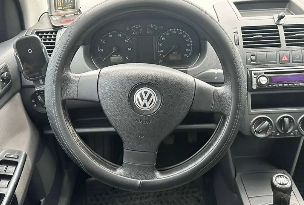 Купити Фольксваген Поло хетчбек 1.4 бензин