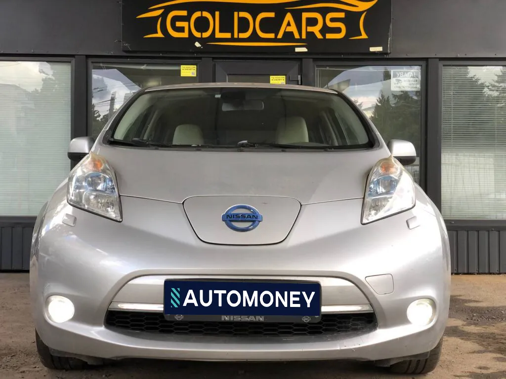 Купити Нісан Ліф електромобіль Львів