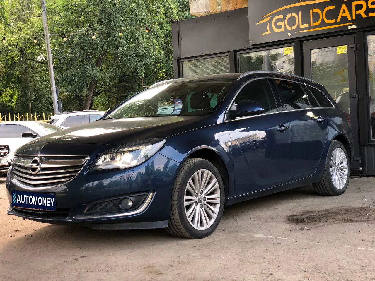 Купити Опель Інсігнія в лізинг універсал