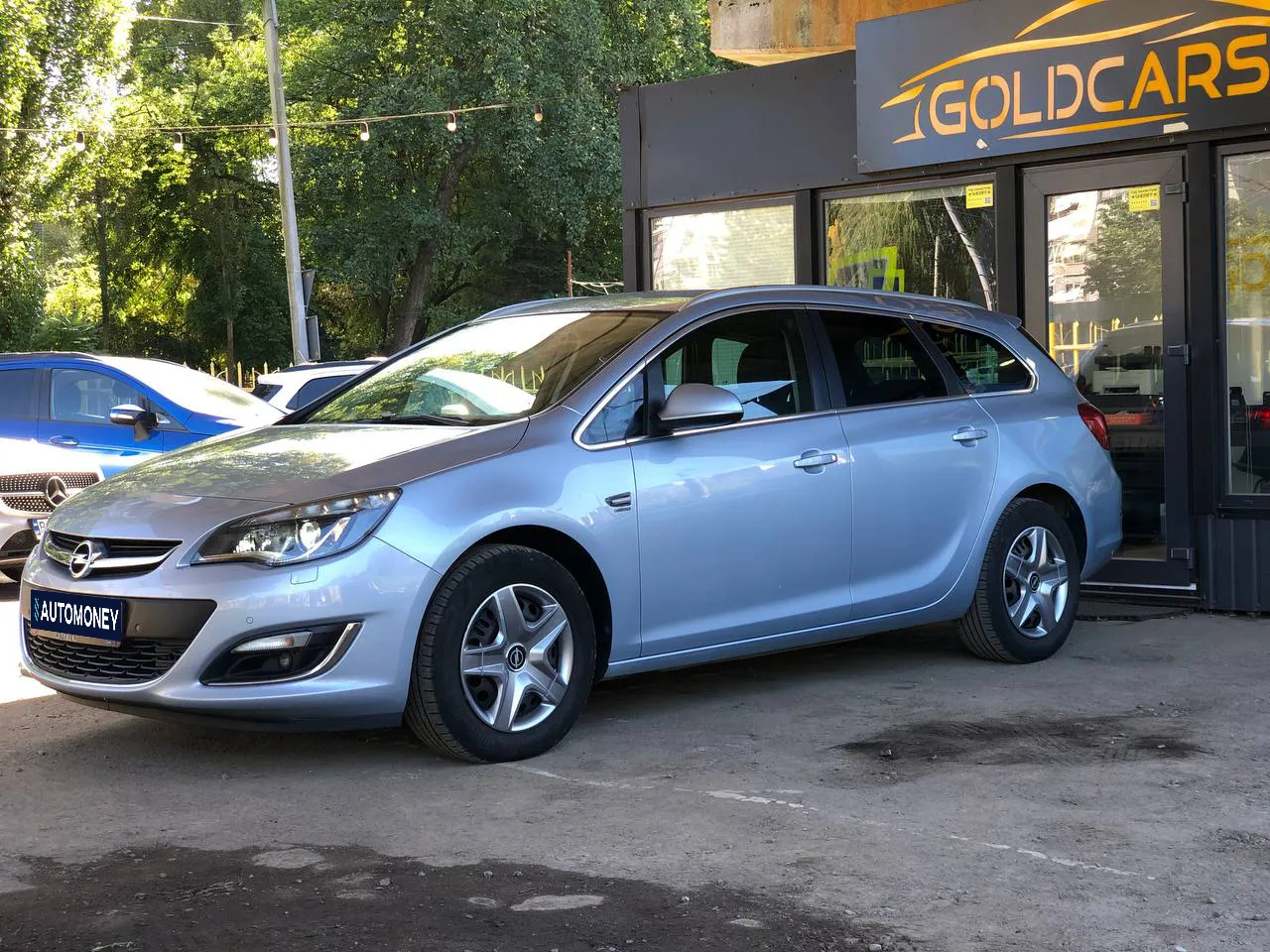 купити опель астра універсал дизель 2014