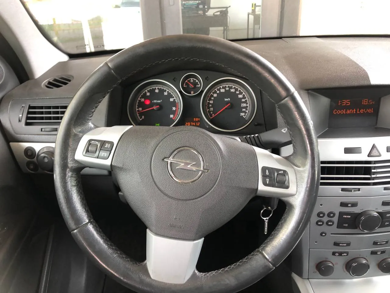 Купити авто Опель Астра універсал бензин в лізинг