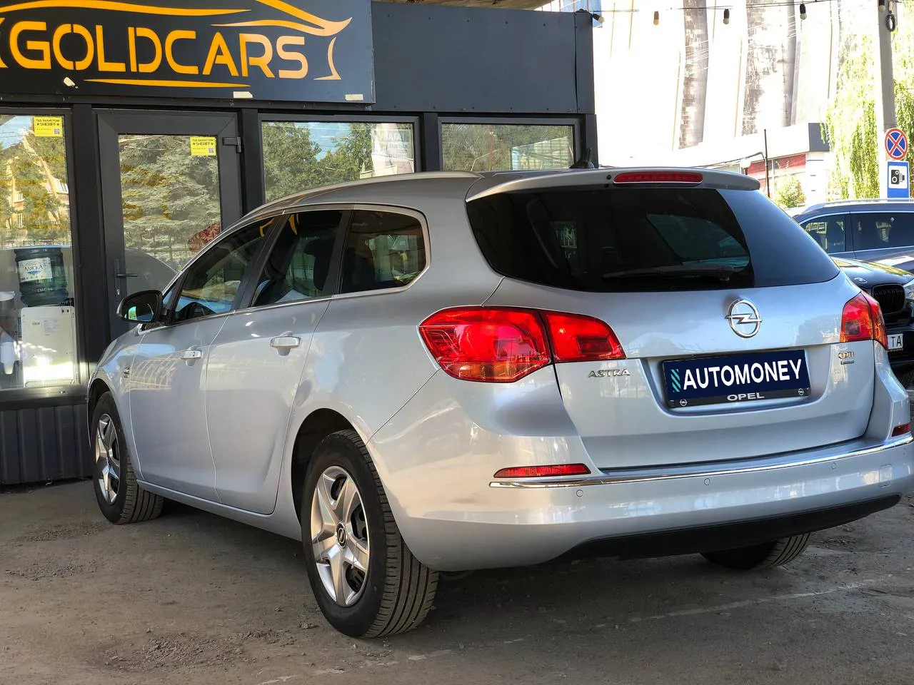 купити опель астра універсал дизель 2014