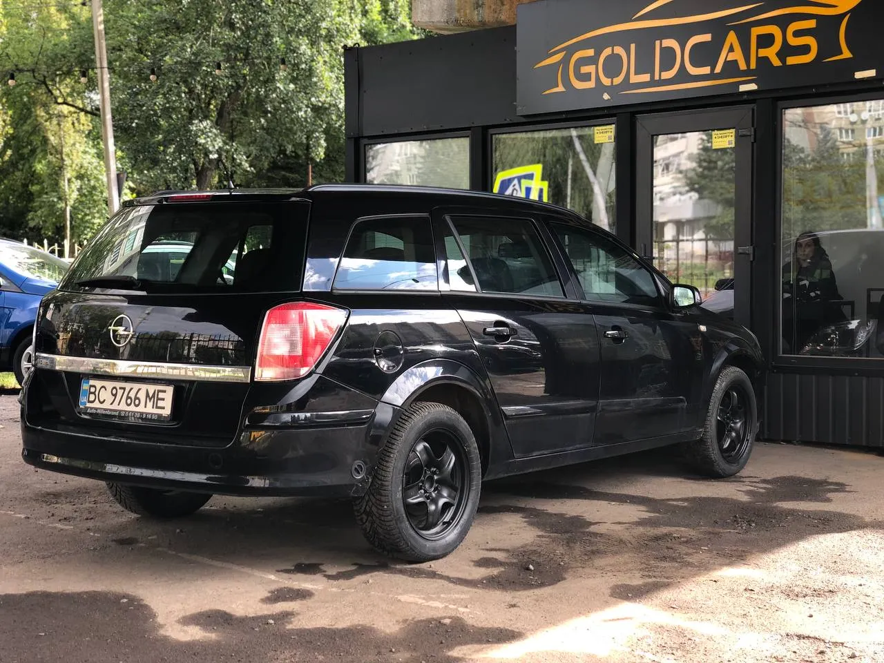 Купити авто Опель Астра універсал бензин в лізинг