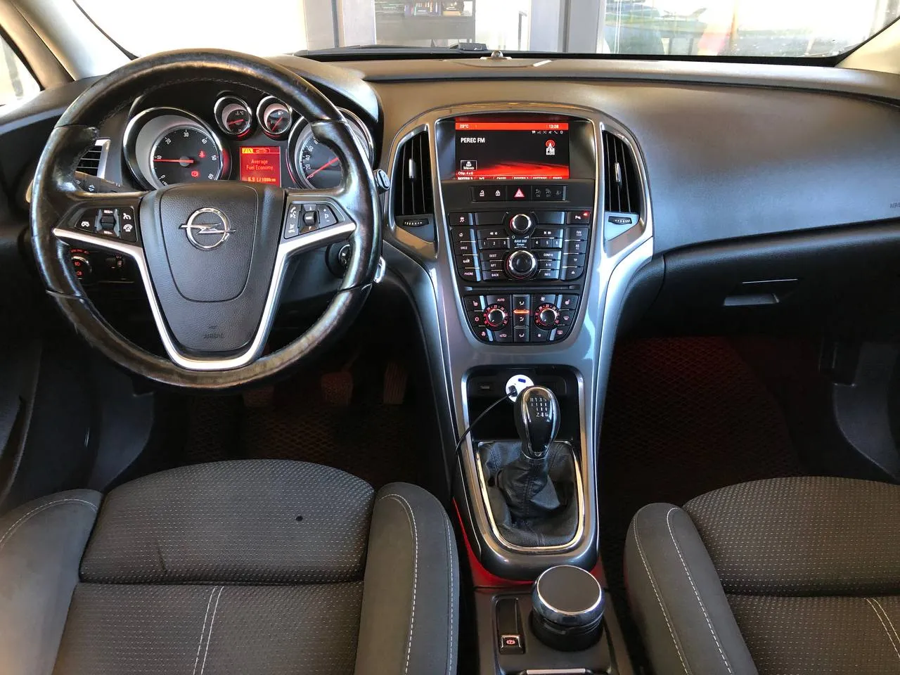 купити опель астра універсал дизель 2014