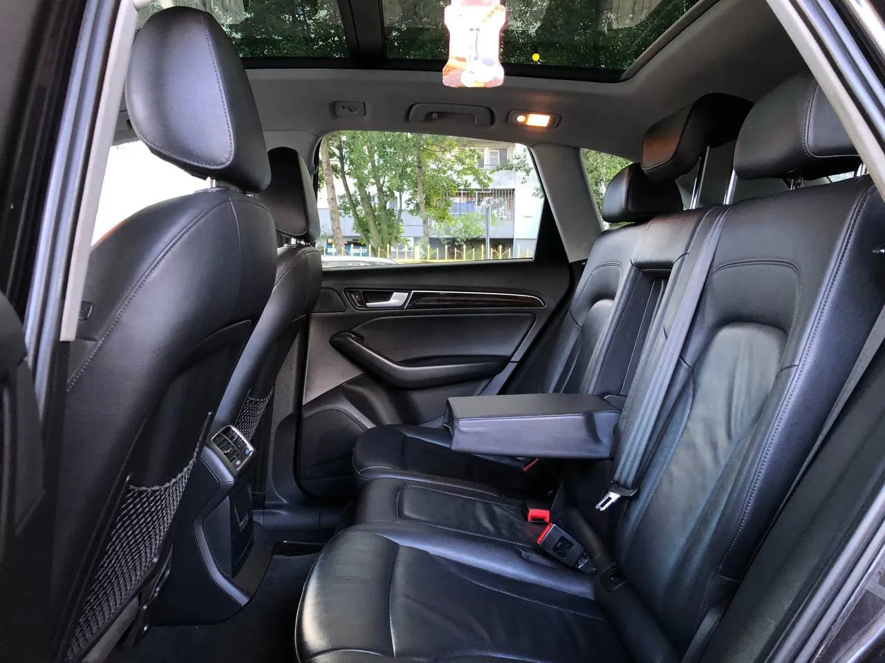 Купити Ауді Ку5 кросовер бензин