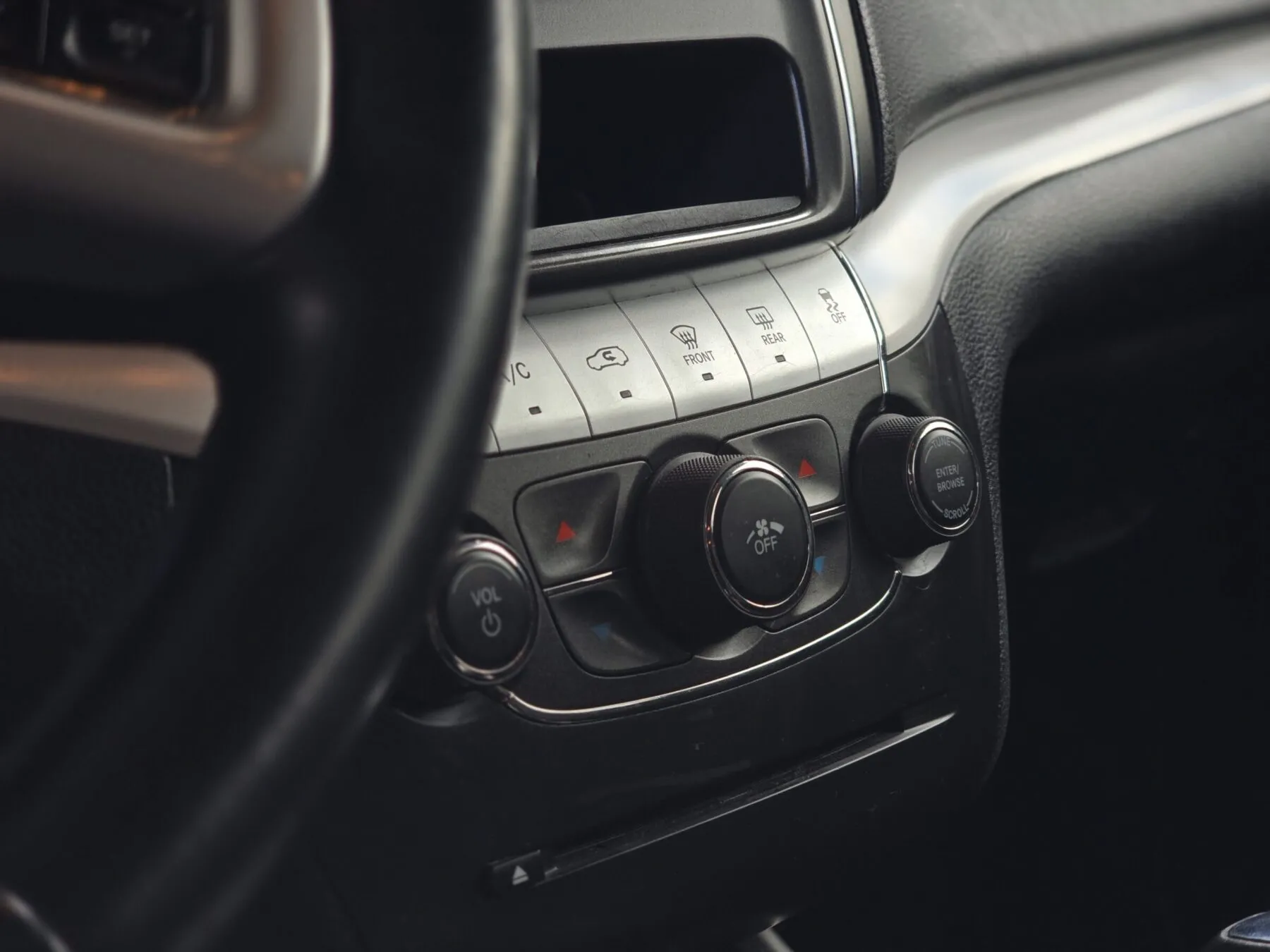 Додж Джорні купити кросовер бензин