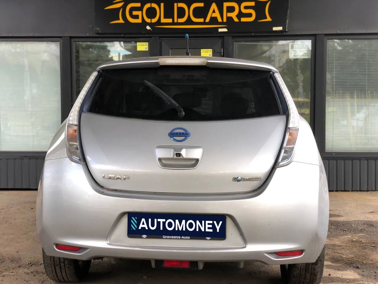 Купити Нісан Ліф електромобіль Львів