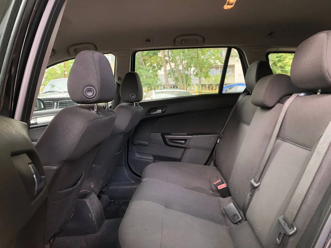 Купити авто Опель Астра універсал бензин в лізинг