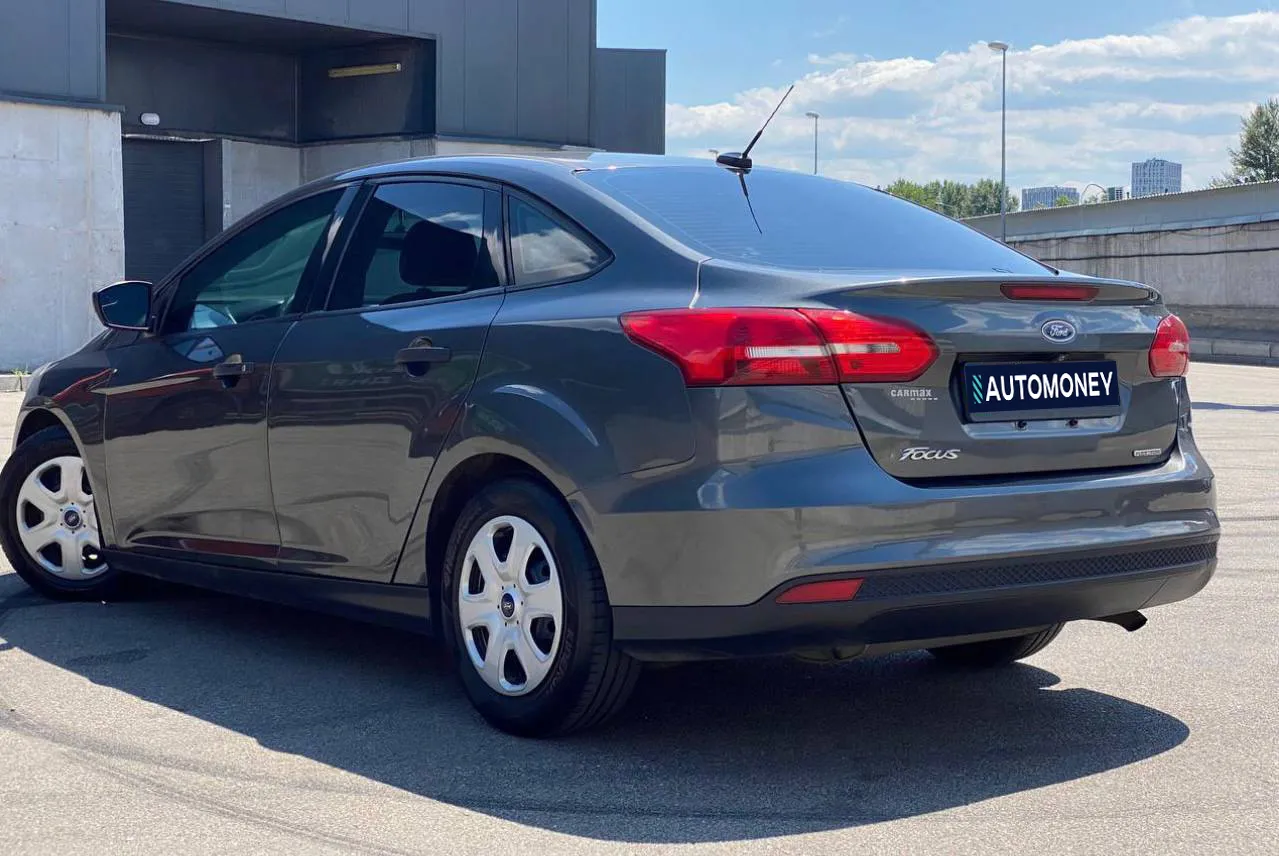 Форд Фокус купити авто в лізинг