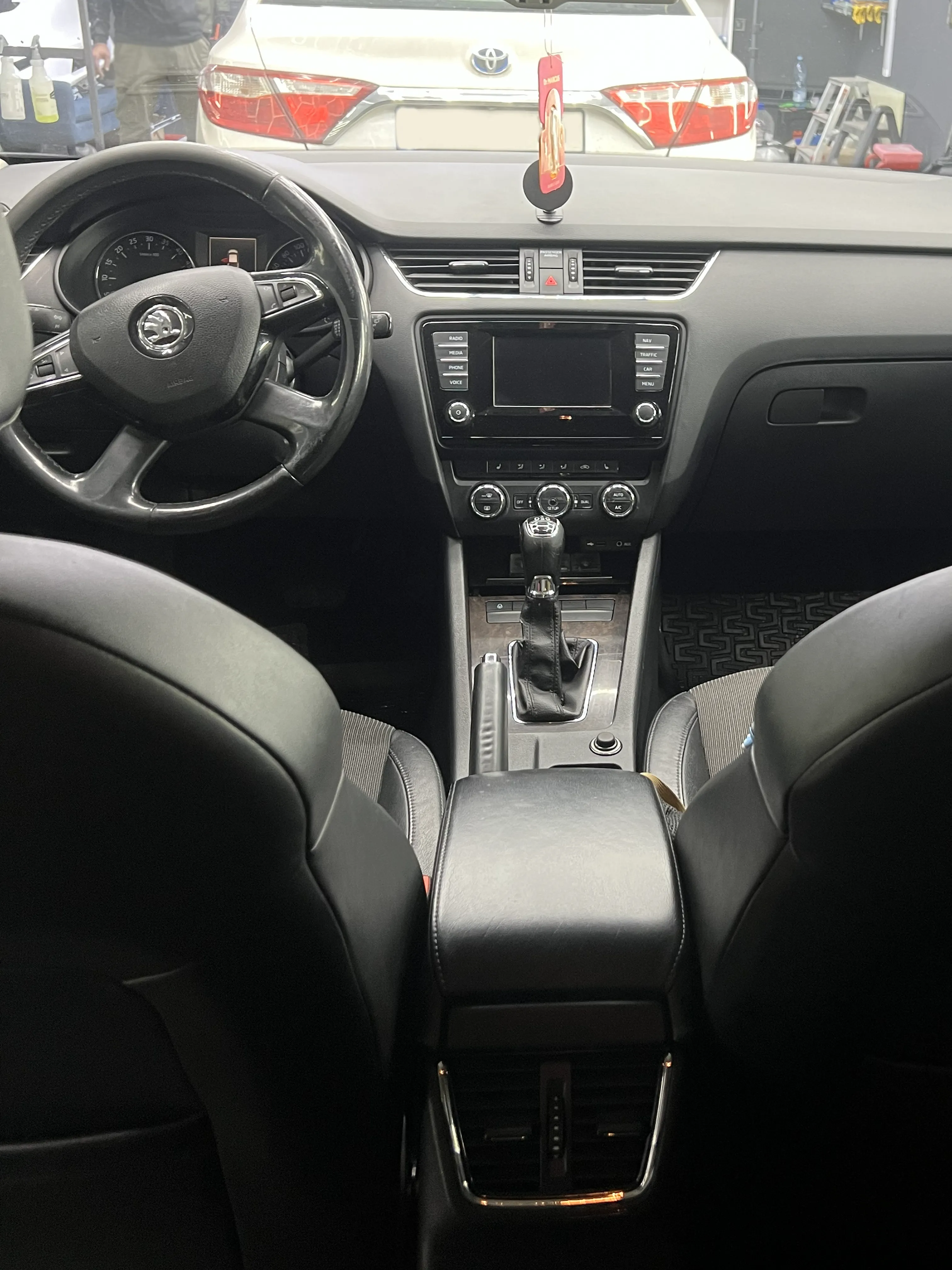 купити шкода октавія дизель 2.0 2013 року