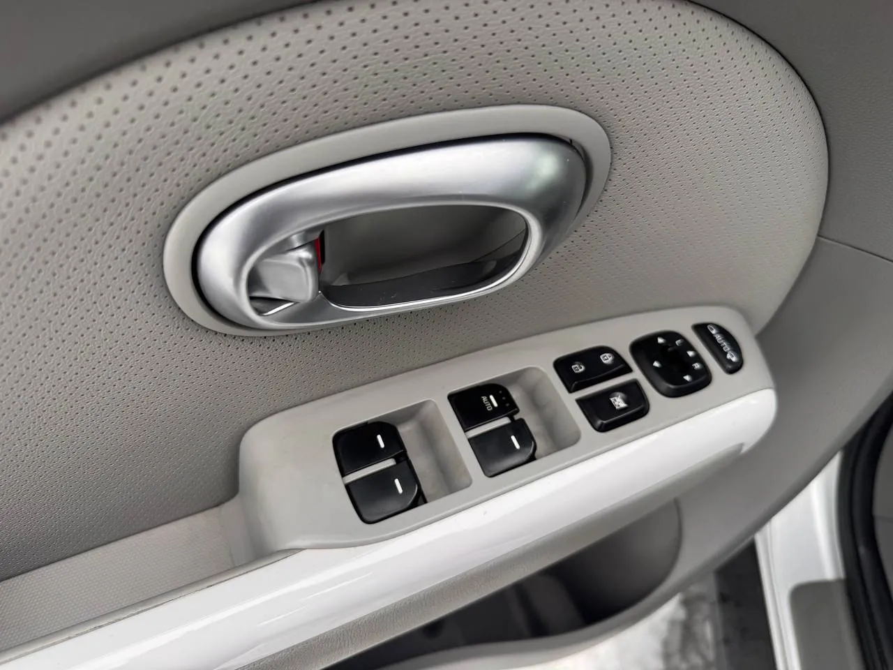 Кіа Соул купити електро автомобіль Київ