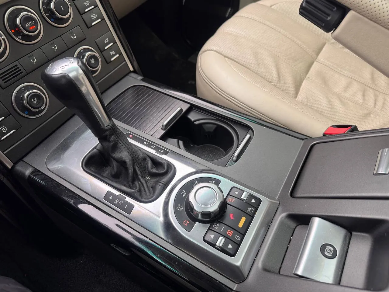 купити авто в лізинг ленд ровер Київ